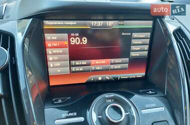 Внедорожник / Кроссовер Ford Escape 2015 в 