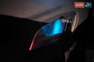 Внедорожник / Кроссовер Ford Escape 2015 в 
