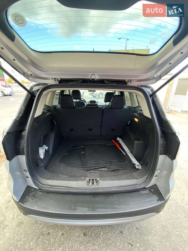 Внедорожник / Кроссовер Ford Escape 2016 в Киеве фото 6 Внедорожник / Кроссовер Ford Escape 2016 в Киеве