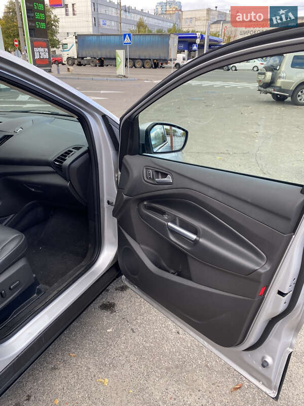 Внедорожник / Кроссовер Ford Escape 2016 в Киеве фото 9 Внедорожник / Кроссовер Ford Escape 2016 в Киеве