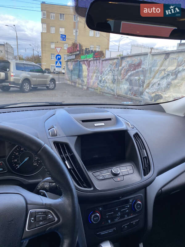 Внедорожник / Кроссовер Ford Escape 2016 в Киеве фото 17 Внедорожник / Кроссовер Ford Escape 2016 в Киеве