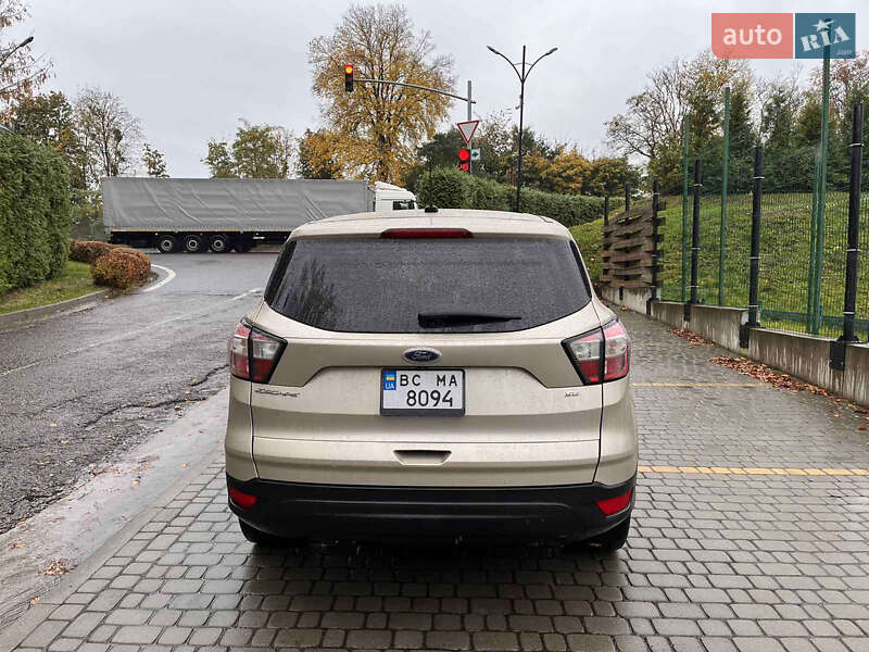 Позашляховик / Кросовер Ford Escape 2016 в Львові