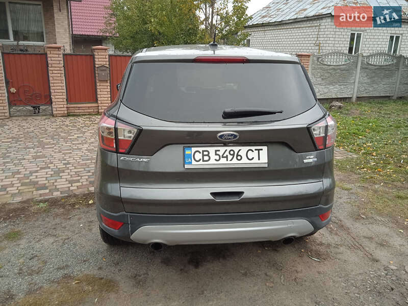 Позашляховик / Кросовер Ford Escape 2017 в Чернігові