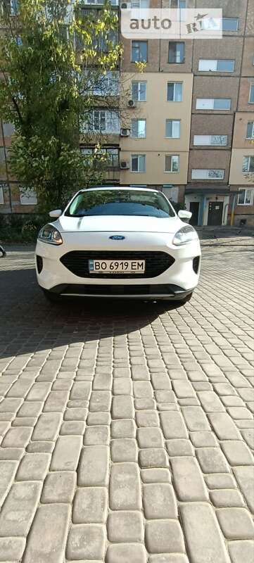 Внедорожник / Кроссовер Ford Escape 2021 в Кривом Роге