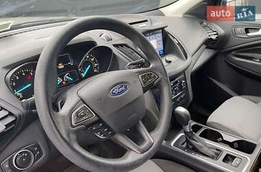 Внедорожник / Кроссовер Ford Escape 2016 в 