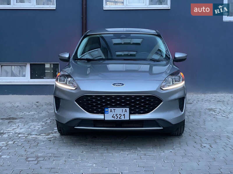 Позашляховик / Кросовер Ford Escape 2022 в Івано-Франківську
