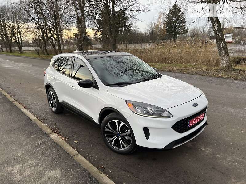 Внедорожник / Кроссовер Ford Escape 2022 в Рогатине