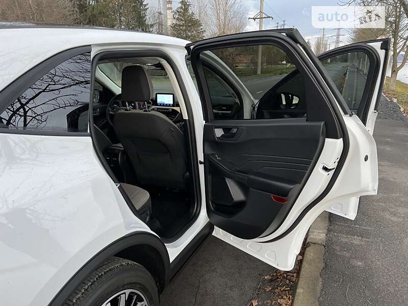 Внедорожник / Кроссовер Ford Escape 2022 в Рогатине