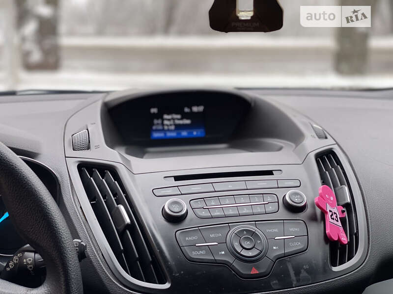 Внедорожник / Кроссовер Ford Escape 2018 в Ровно