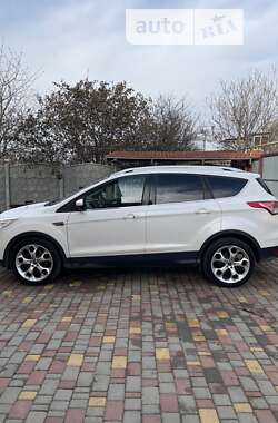 Внедорожник / Кроссовер Ford Escape 2014 в Черноморске