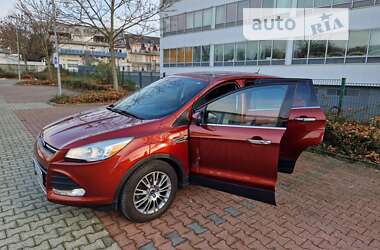 Позашляховик / Кросовер Ford Escape 2015 в Пустомитах