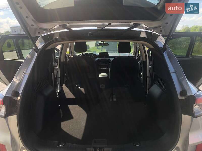 Внедорожник / Кроссовер Ford Escape 2020 в Стрые