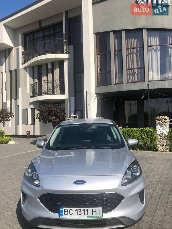 Внедорожник / Кроссовер Ford Escape 2020 в Стрые