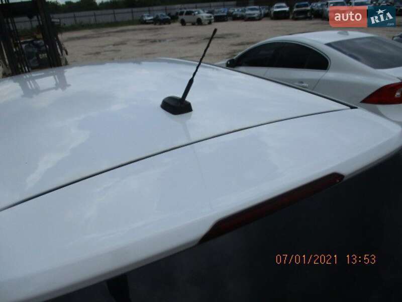 Внедорожник / Кроссовер Ford Escape 2015 в Полтаве