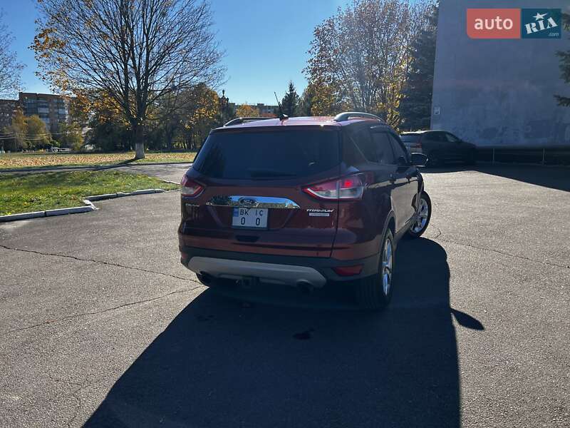 Внедорожник / Кроссовер Ford Escape 2013 в Ровно