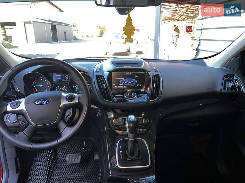 Внедорожник / Кроссовер Ford Escape 2013 в Ровно
