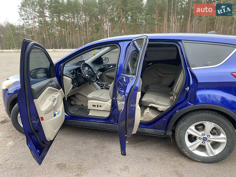 Позашляховик / Кросовер Ford Escape 2014 в Сарнах