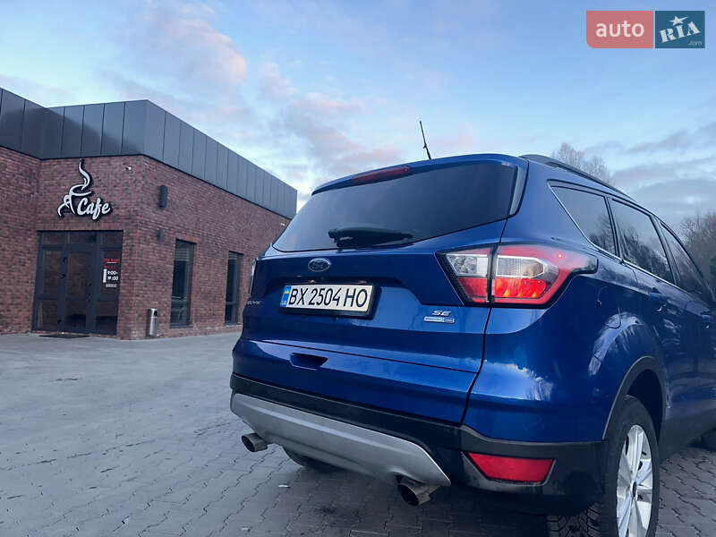 Позашляховик / Кросовер Ford Escape 2018 в Хмельницькому