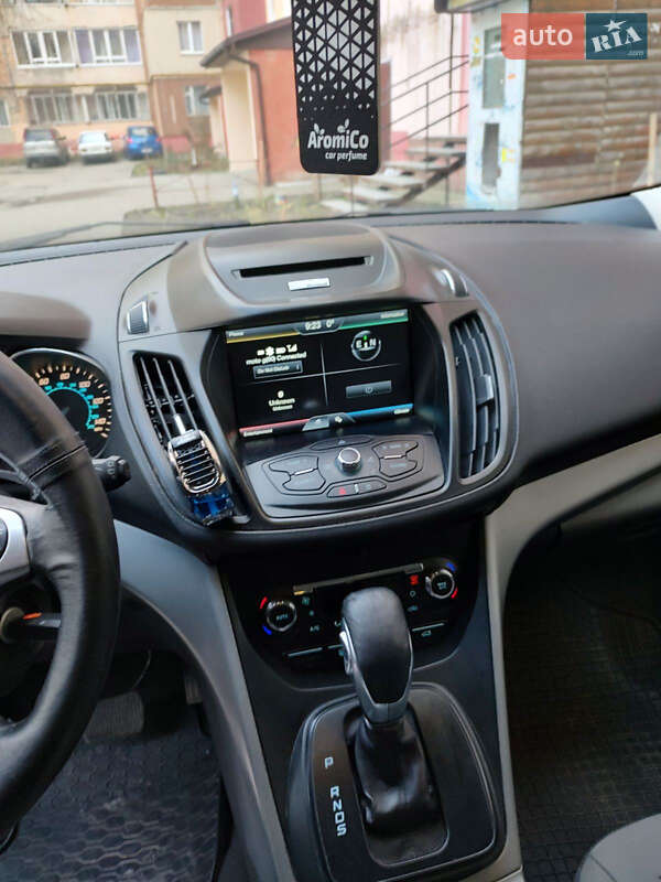 Внедорожник / Кроссовер Ford Escape 2014 в Львове