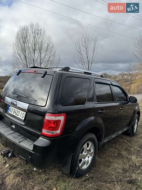 Внедорожник / Кроссовер Ford Escape 2011 в Умани
