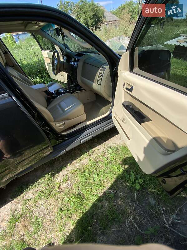 Внедорожник / Кроссовер Ford Escape 2011 в Умани