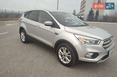 Внедорожник / Кроссовер Ford Escape 2016 в 
