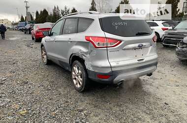 Внедорожник / Кроссовер Ford Escape 2015 в Львове