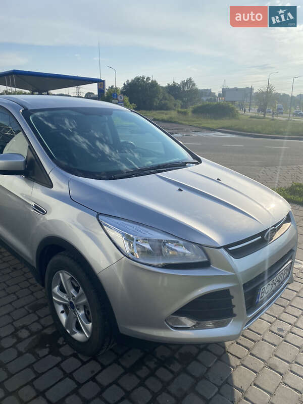 Внедорожник / Кроссовер Ford Escape 2015 в Львове