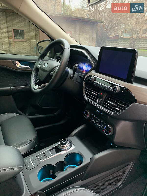 Внедорожник / Кроссовер Ford Escape 2019 в Запорожье