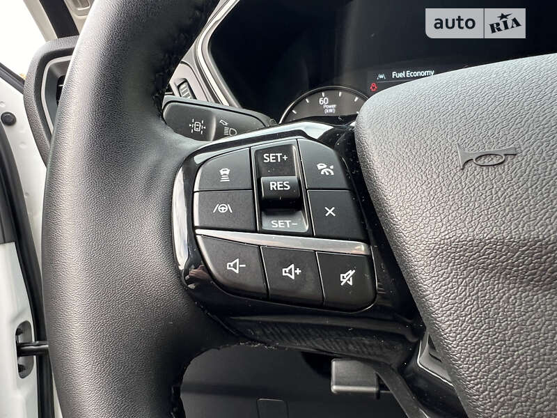 Внедорожник / Кроссовер Ford Escape 2021 в Стрые