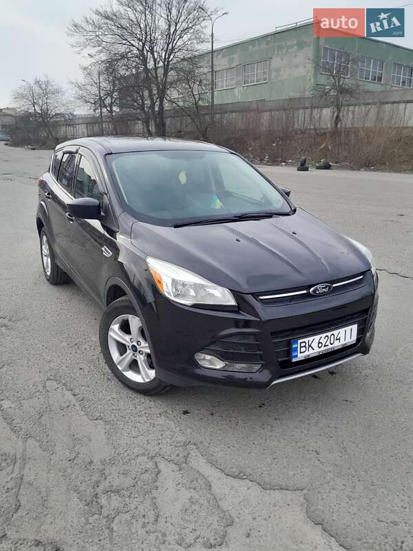Внедорожник / Кроссовер Ford Escape 2014 в Ровно