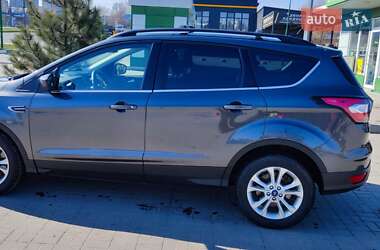 Внедорожник / Кроссовер Ford Escape 2018 в Хмельницком