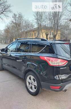 Внедорожник / Кроссовер Ford Escape 2015 в Желтых Водах