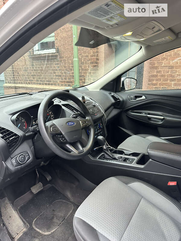 Позашляховик / Кросовер Ford Escape 2017 в Шептицькому