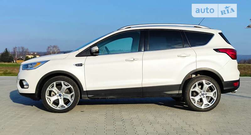 Позашляховик / Кросовер Ford Escape 2018 в Львові