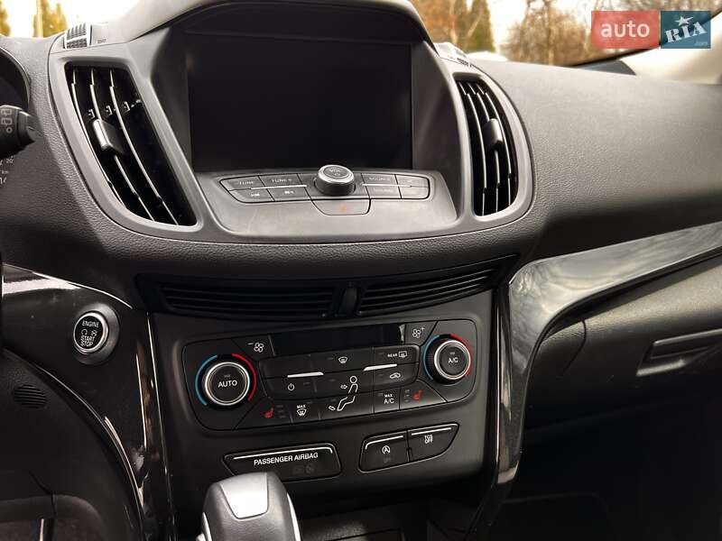 Позашляховик / Кросовер Ford Escape 2018 в Івано-Франківську