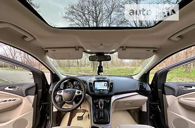 Внедорожник / Кроссовер Ford Escape 2015 в 