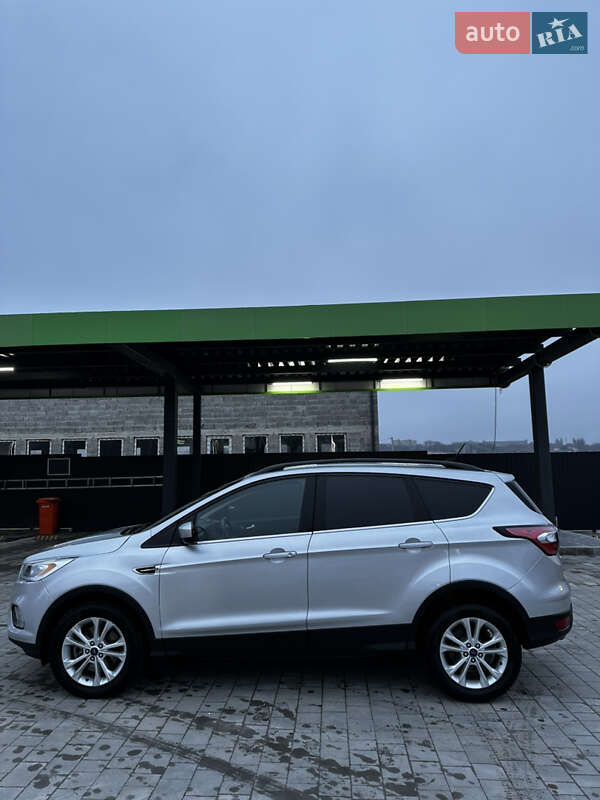 Позашляховик / Кросовер Ford Escape 2018 в Кам'янець-Подільському
