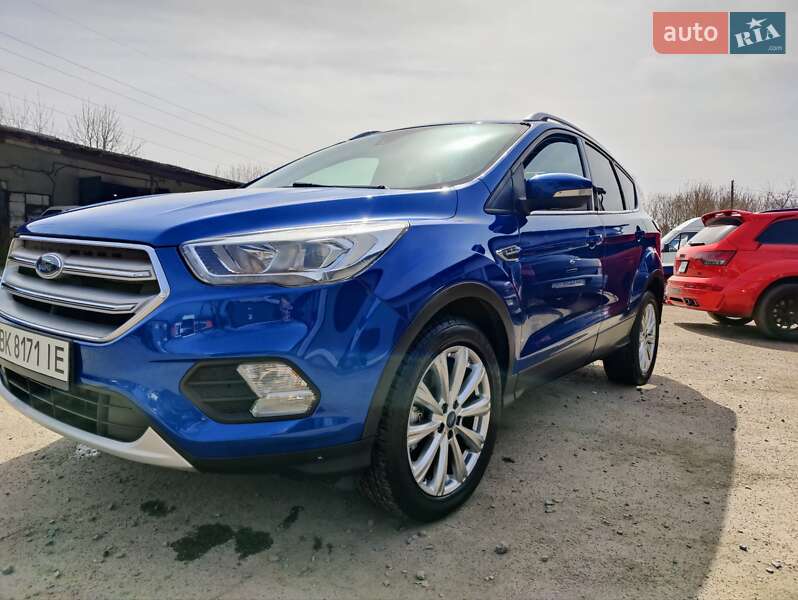 Внедорожник / Кроссовер Ford Escape 2016 в Ровно