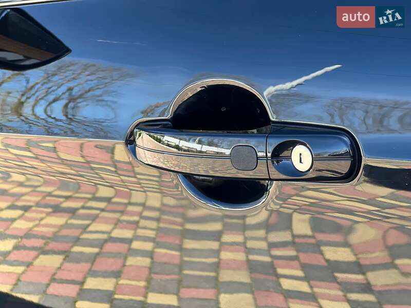 Внедорожник / Кроссовер Ford Escape 2015 в Ровно