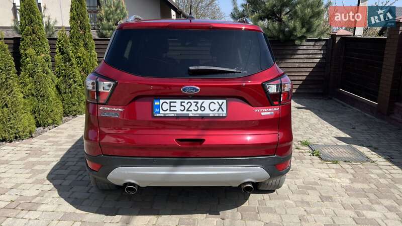 Позашляховик / Кросовер Ford Escape 2018 в Чернівцях