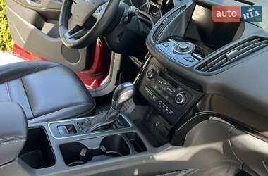 Внедорожник / Кроссовер Ford Escape 2018 в Черновцах
