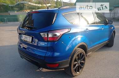 Внедорожник / Кроссовер Ford Escape 2016 в Львове