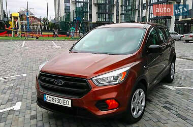 Позашляховик / Кросовер Ford Escape 2016 в  фото 2 Позашляховик / Кросовер Ford Escape 2016 в