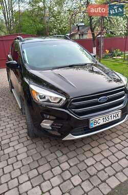 Внедорожник / Кроссовер Ford Escape 2019 в 