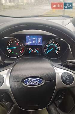 Внедорожник / Кроссовер Ford Escape 2014 в Полонном