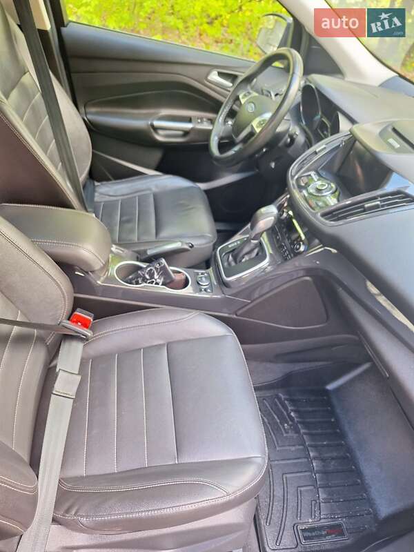 Внедорожник / Кроссовер Ford Escape 2013 в Хмельницком