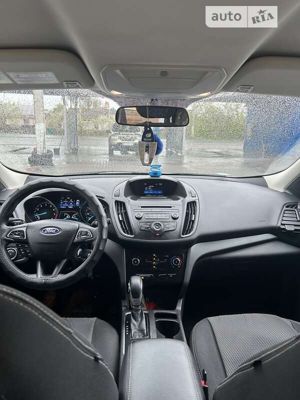 Позашляховик / Кросовер Ford Escape 2018 в Шепетівці