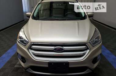 Внедорожник / Кроссовер Ford Escape 2018 в Червонограде