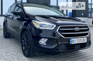 Позашляховик / Кросовер Ford Escape 2018 в Тернополі